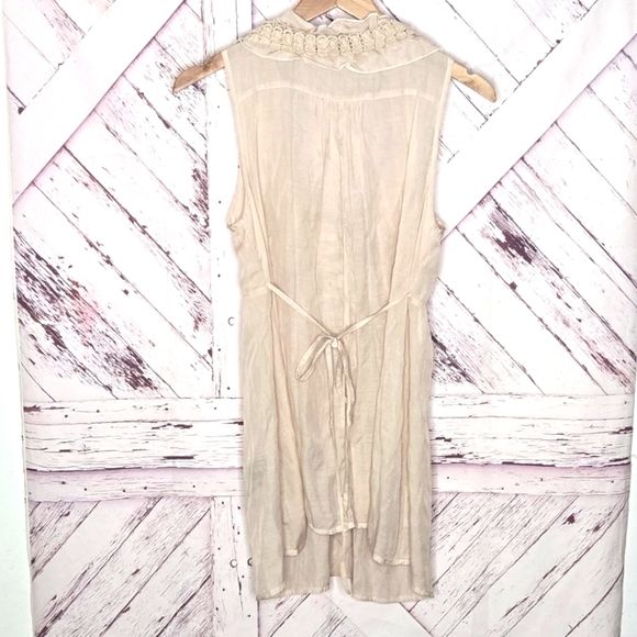 Love Stitch Embroidered Ruffled Sleeveless Top - Picture 3 of 4